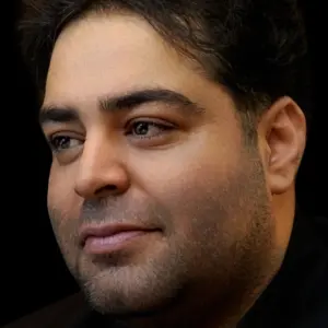 میثم اکبری